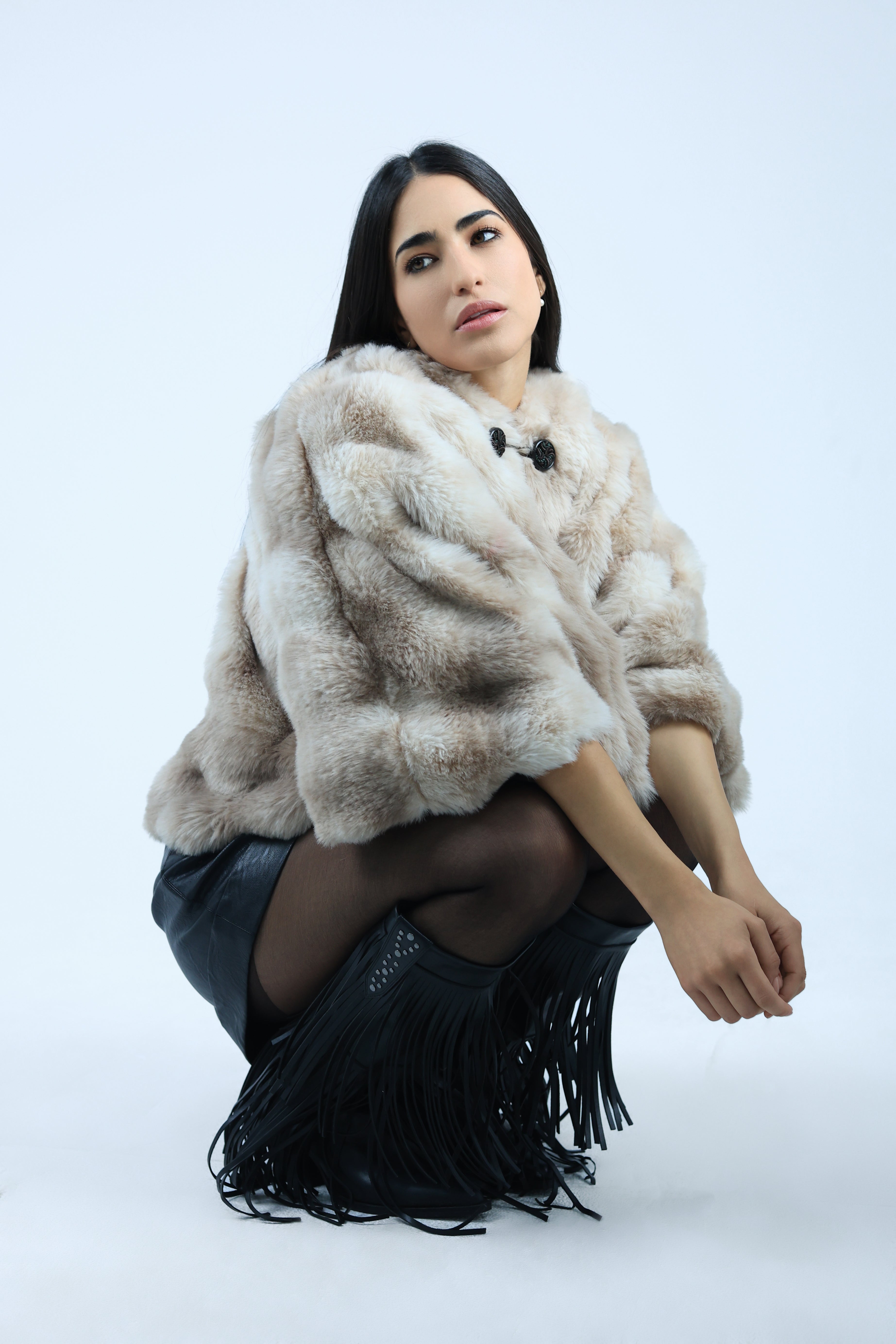 PUNCHO BEIGE EN FAUSSE FOURRURE