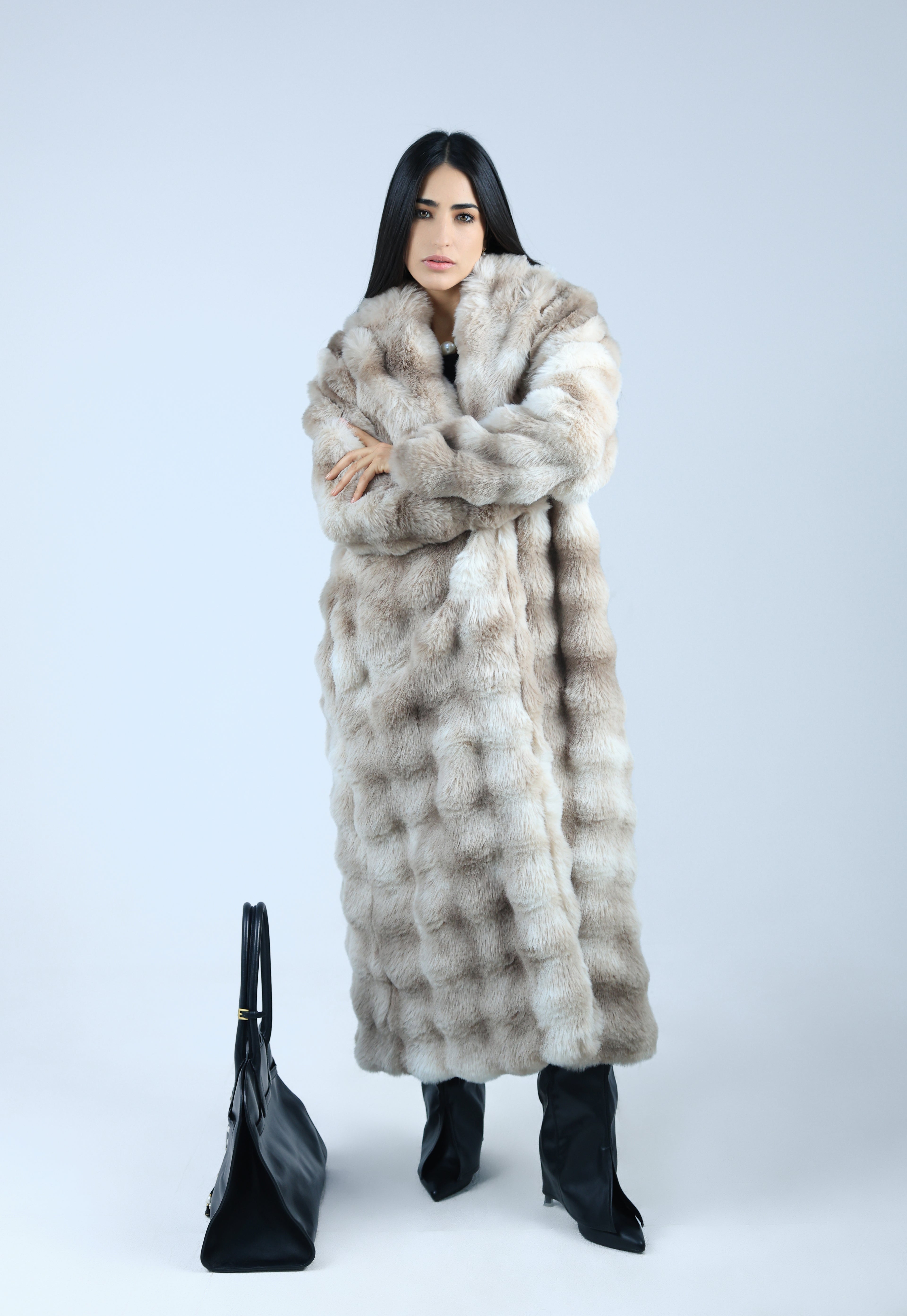 MANTEAU BEIGE EN FAUSSE FOURRURE