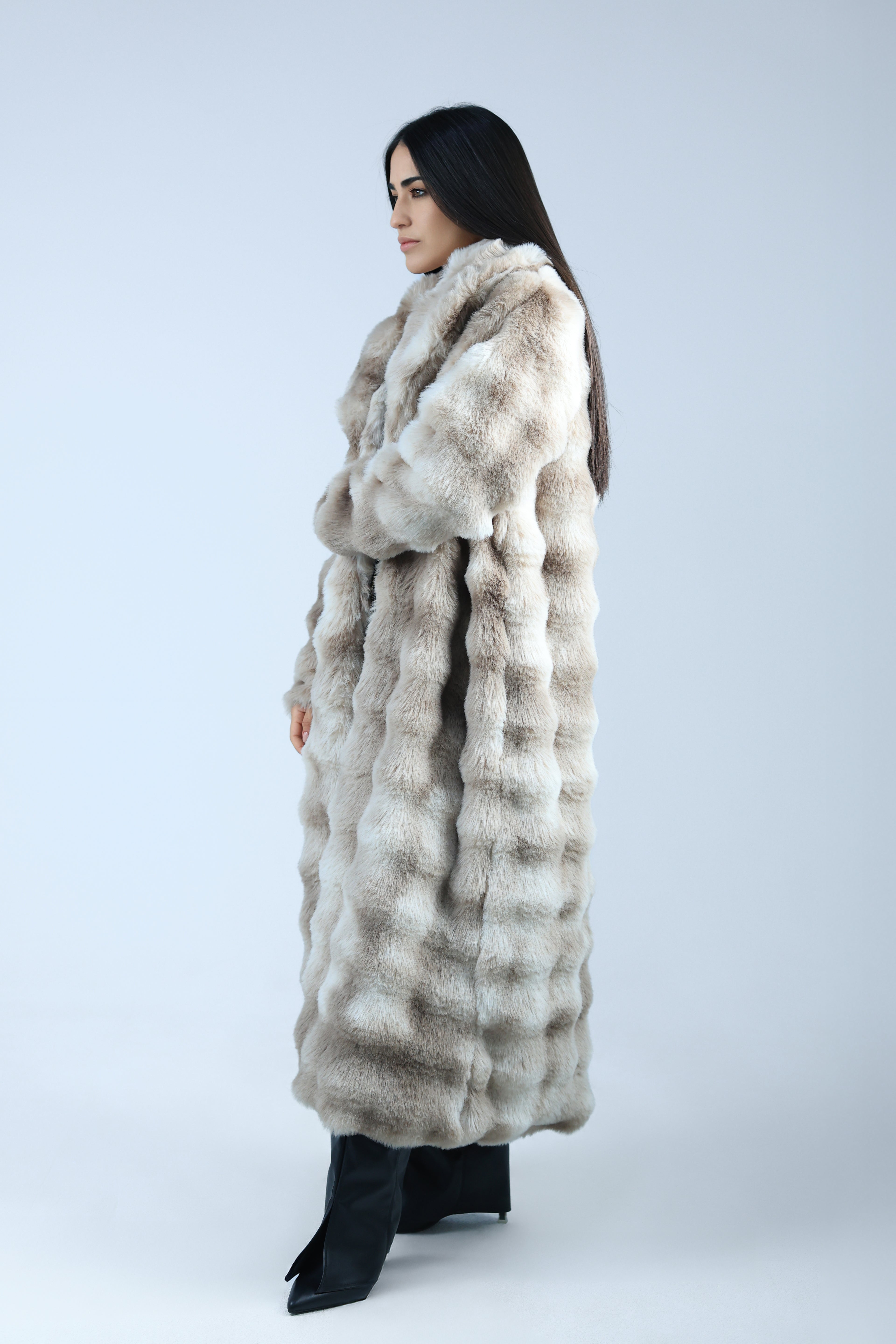 MANTEAU BEIGE EN FAUSSE FOURRURE